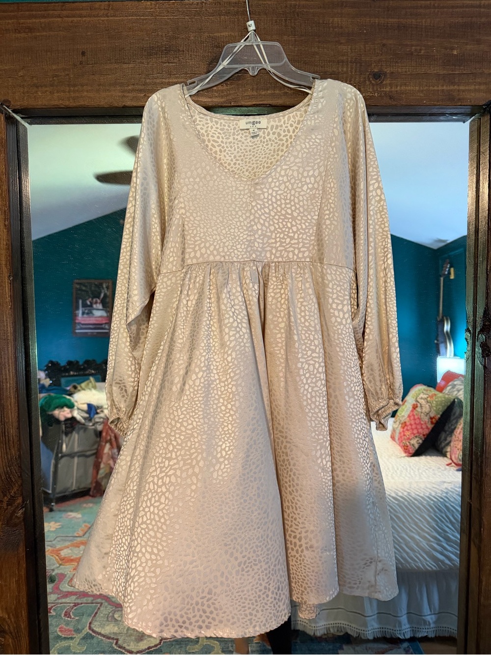 Umgee Cream Textured V-Neck Babydoll Dress